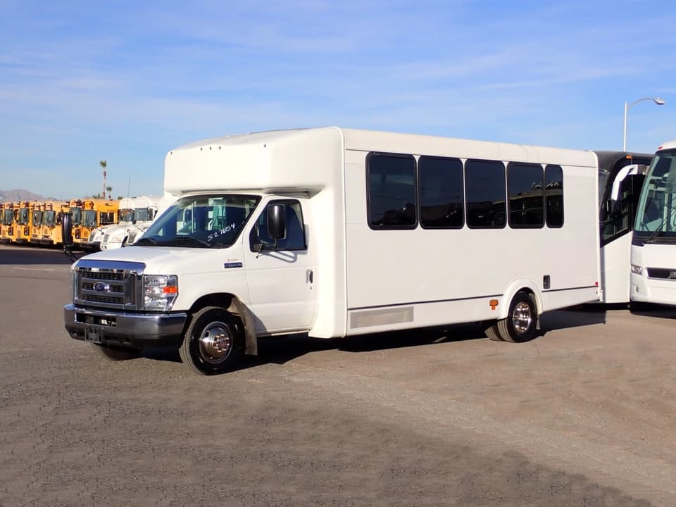 2019 Ford Goshen Impulse Shuttle Bus - Image 3