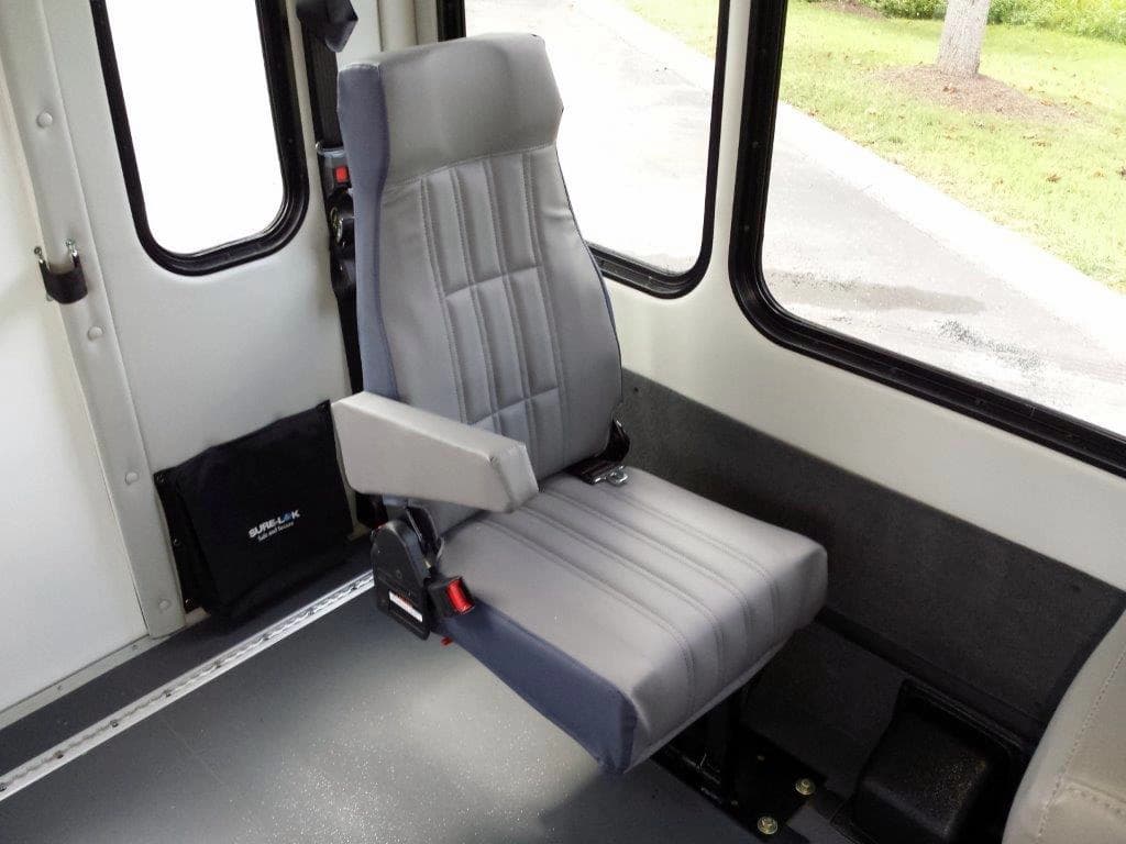 2025 StarTrans Senator Shuttle Bus - Image 6