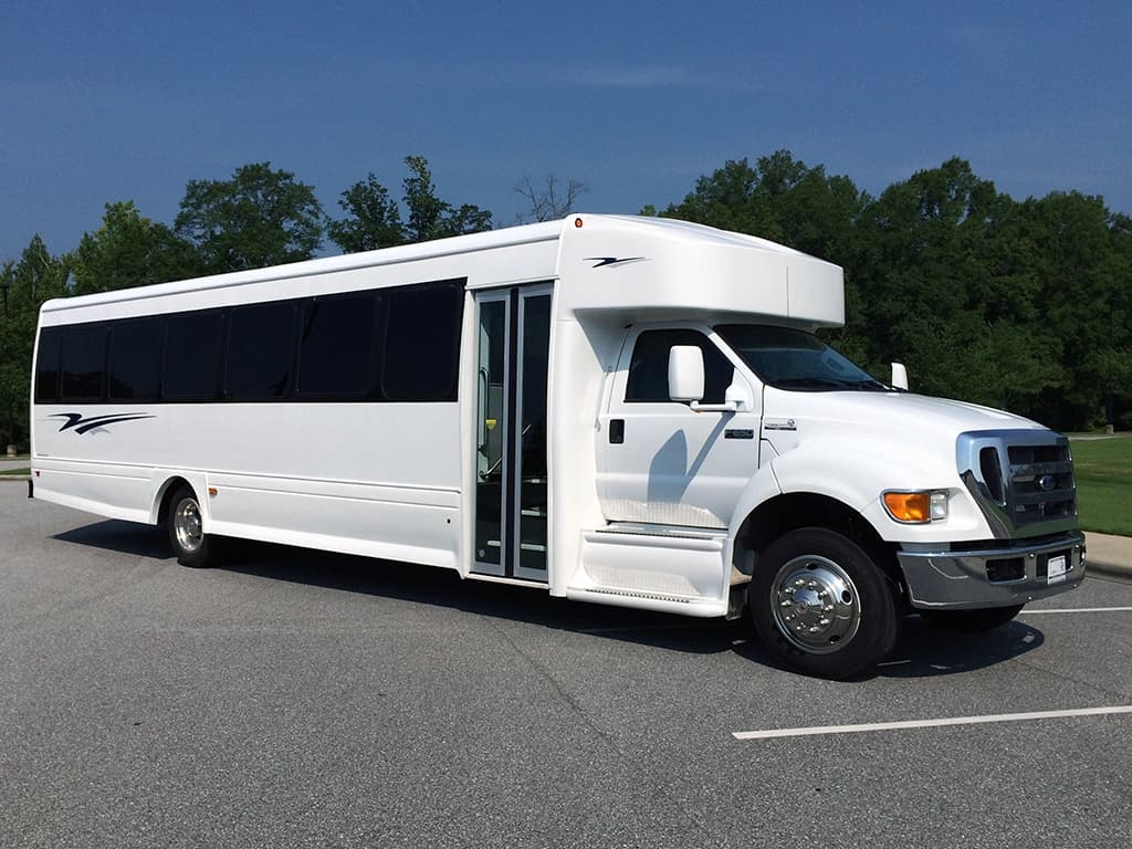 2025 Starcraft XLT Shuttle Bus - Image 1