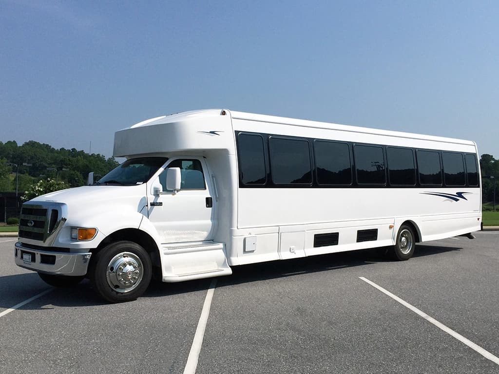 2025 Starcraft XLT Shuttle Bus - Image 2