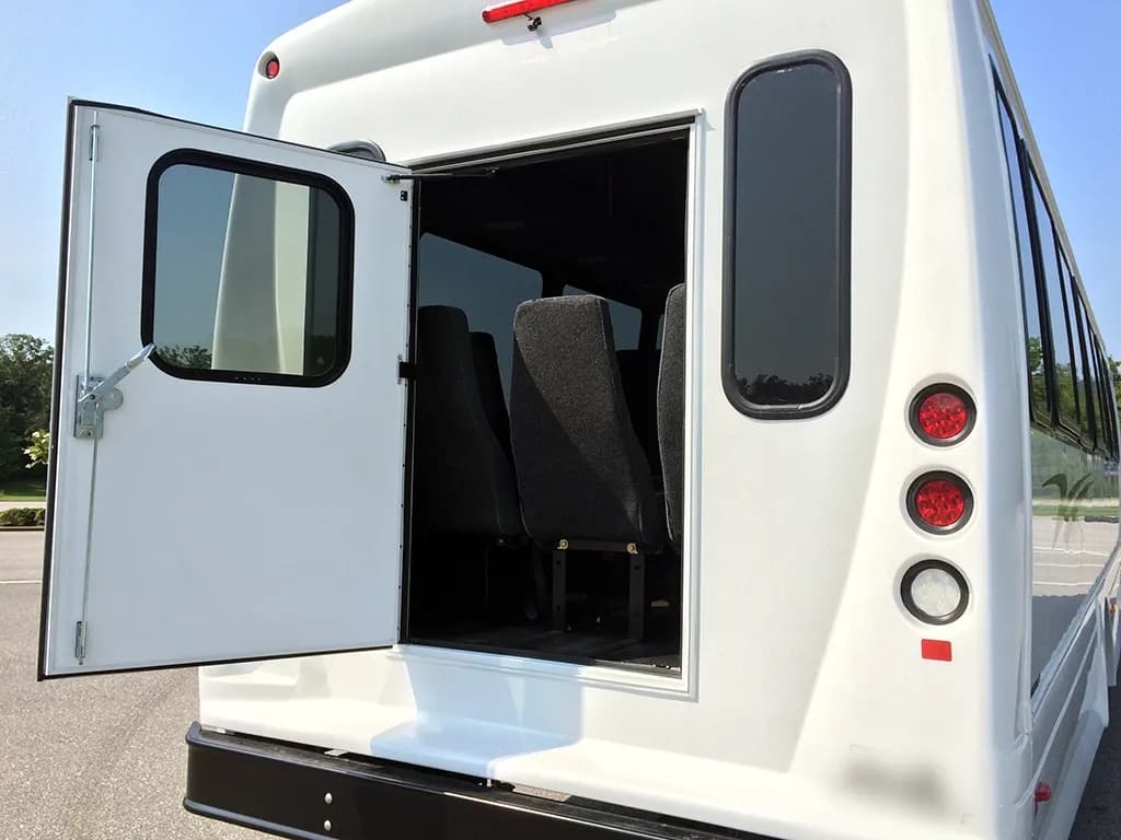 2025 Starcraft XLT Shuttle Bus - Image 4