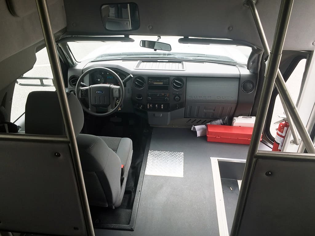 2025 Starcraft Allstar XL Shuttle Bus - Image 9