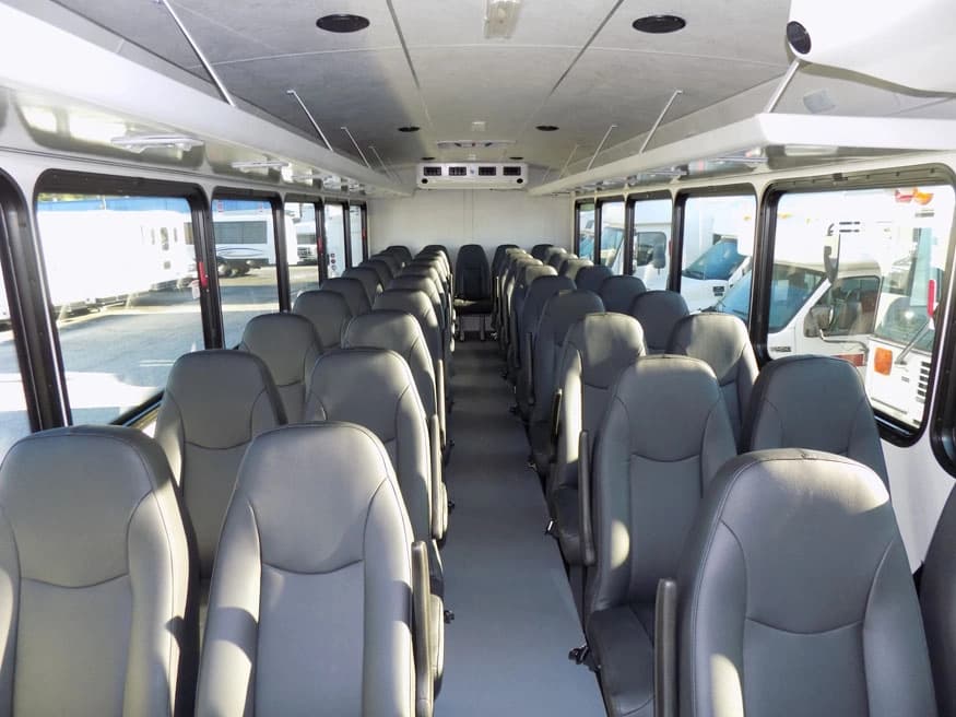 2019 Freightliner Glaval Legacy Mid Size Bus - Image 4