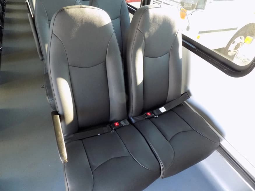 2019 Freightliner Glaval Legacy Mid Size Bus - Image 5