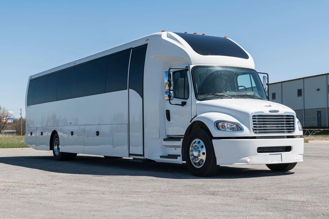 2026 ECB E-Coach Bus - Image 1