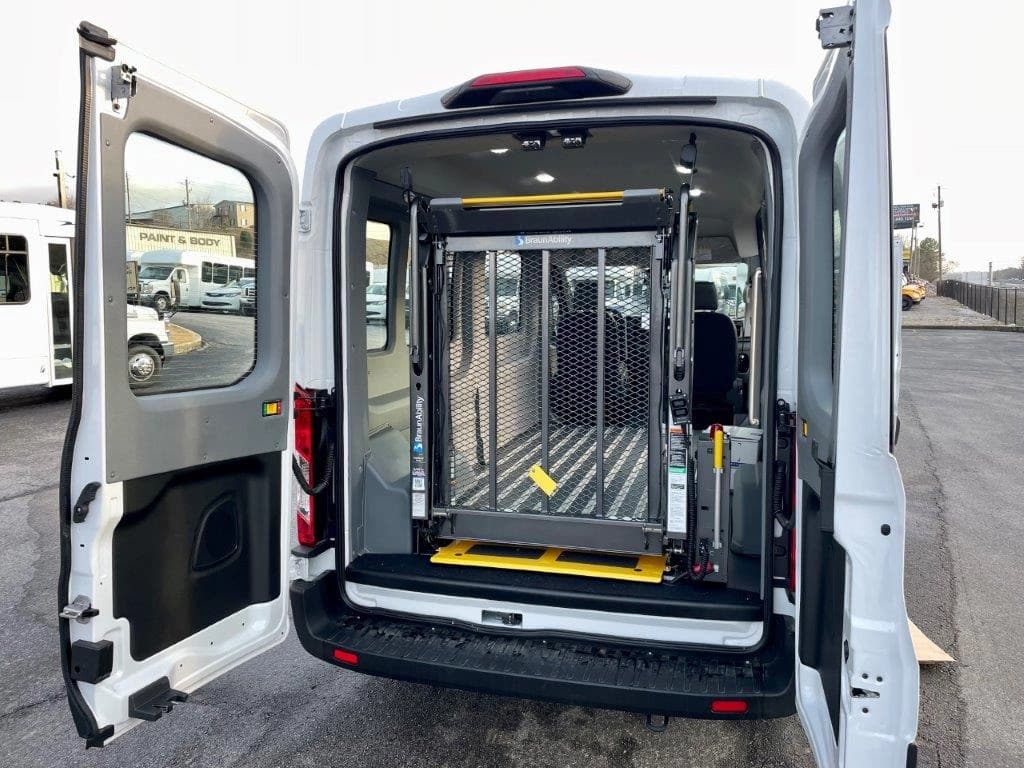2023 Starcraft E-Transit Electric Van - Image 8