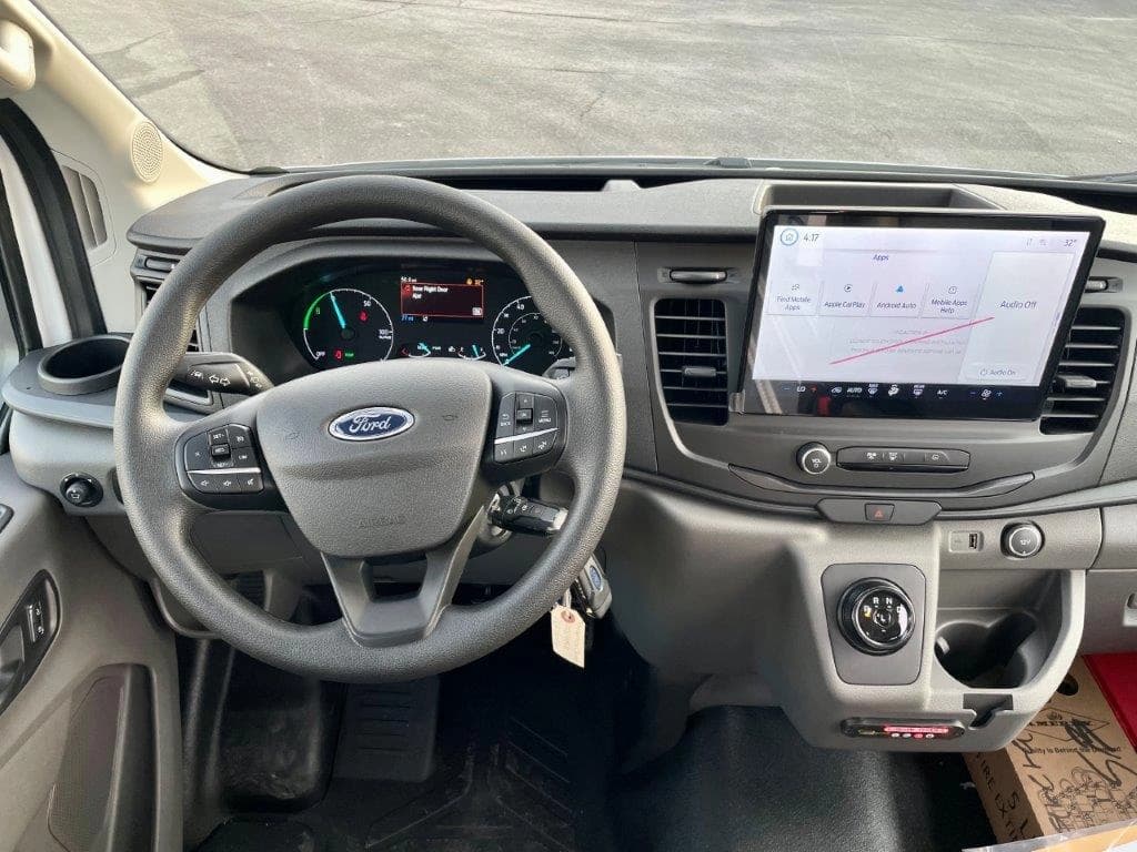 2023 Starcraft E-Transit Electric Van - Image 10