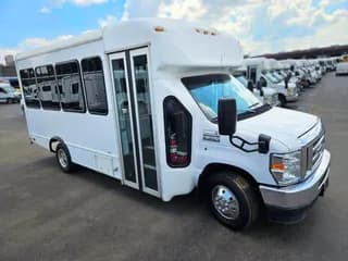 2021 Starcraft Allstar bus