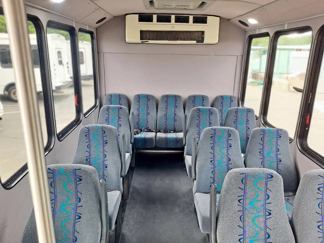 2018 Ford World Trans Shuttle Bus - Image 4