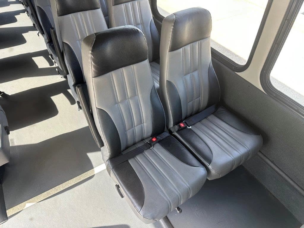 2018 Starcraft XLT Shuttle Bus - Image 6