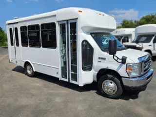 2018 Starcraft Allstar bus