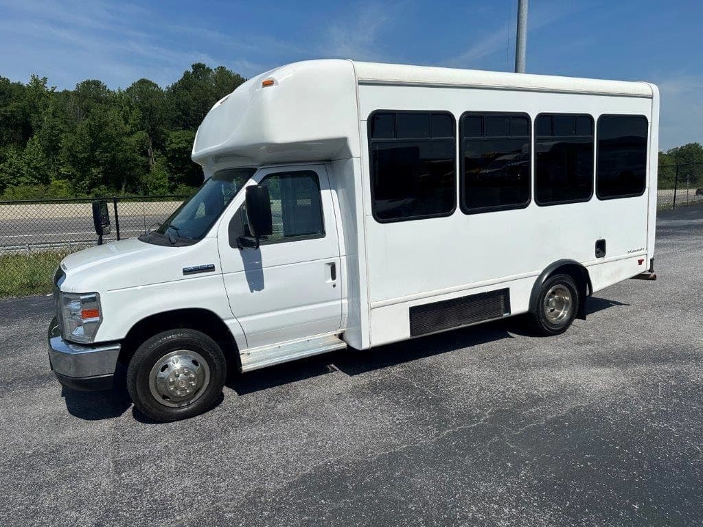 2018 Starcraft Allstar Shuttle Bus - Image 2