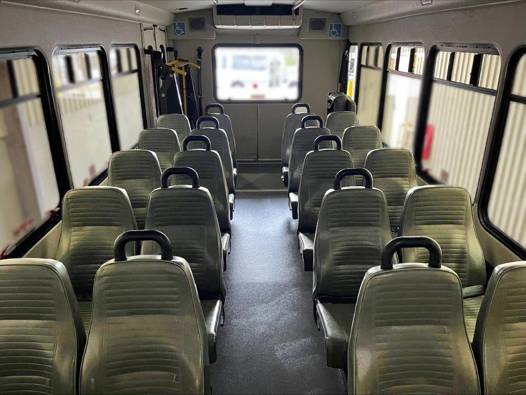 2017 Starcraft Allstar Shuttle Bus - Image 4