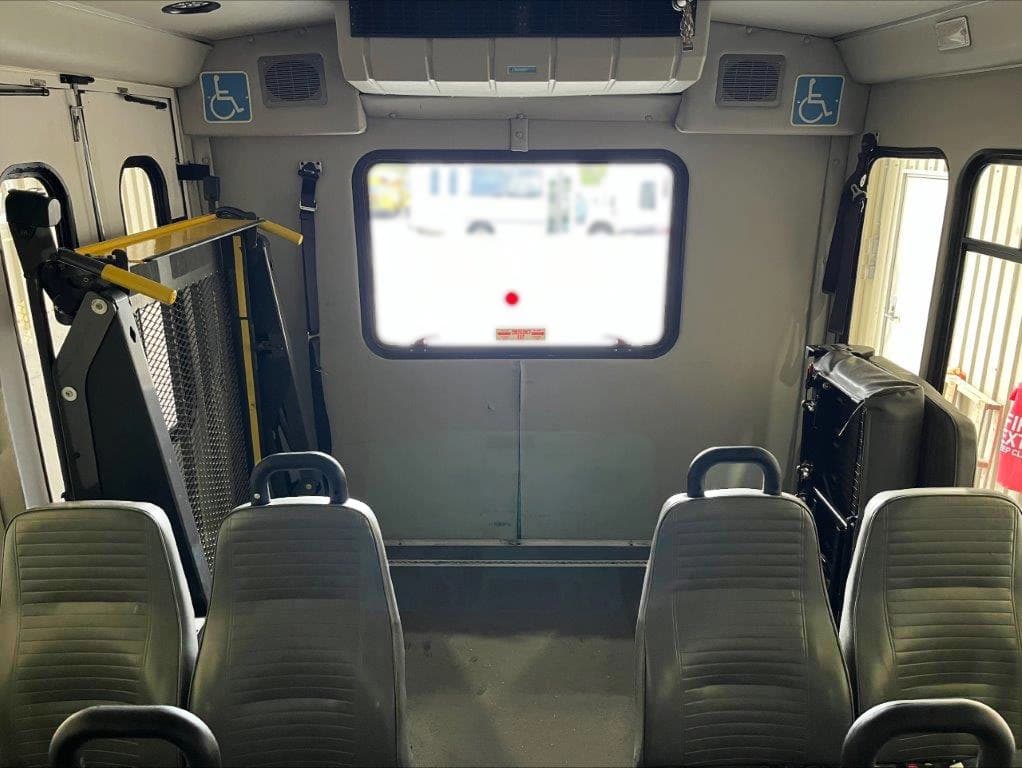 2017 Starcraft Allstar Shuttle Bus - Image 5