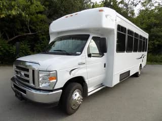 2025 Ford E450 StarCraft Allstar bus