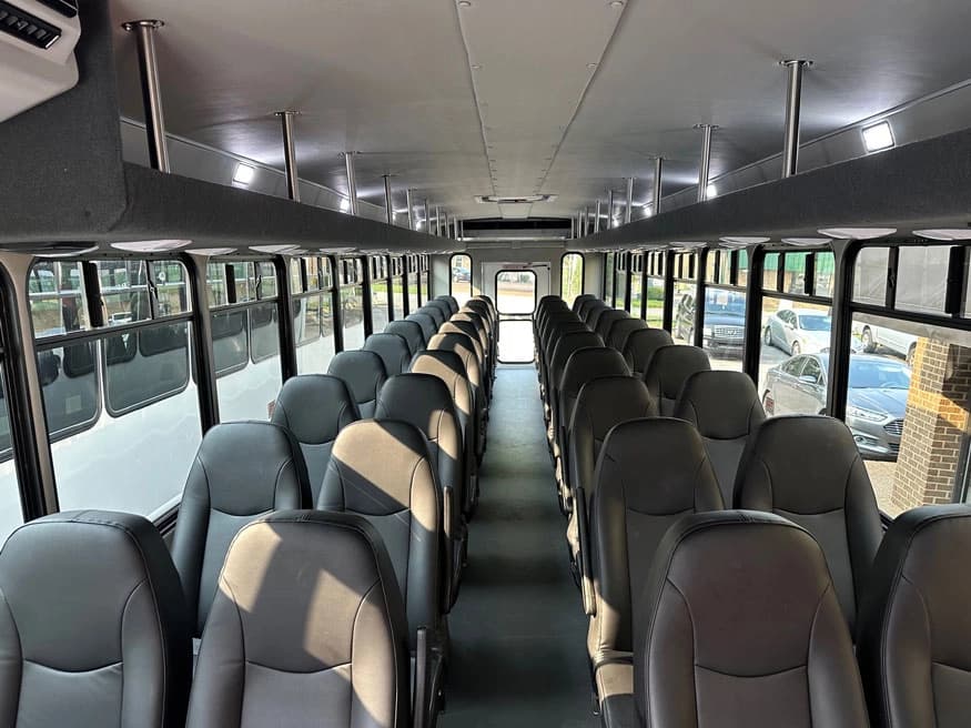 2025 Freightliner Glaval Legacy Coach - Image 4