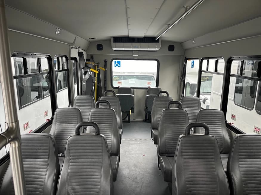 2024 Chevrolet 3500 Starcraft AllStar Shuttle Bus - Image 4