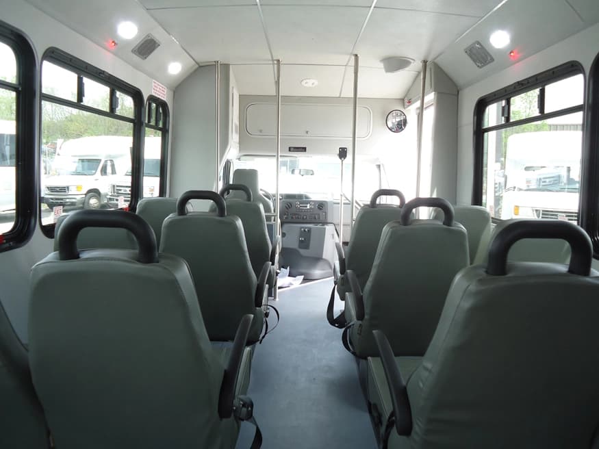 2025 Ford E450 Starcraft Allstar Shuttle Bus - Image 4
