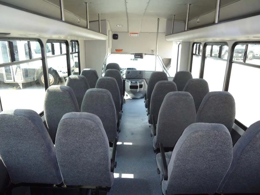 2017 Ford E450 Starcraft MVP Shuttle Bus - Image 3
