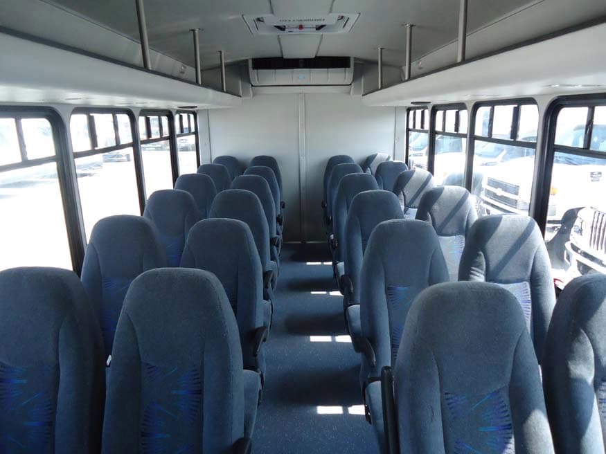 2017 Ford E450 Starcraft MVP Shuttle Bus - Image 4