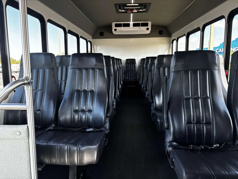 2021 Chevy G4500 Shuttle Bus - Image 3
