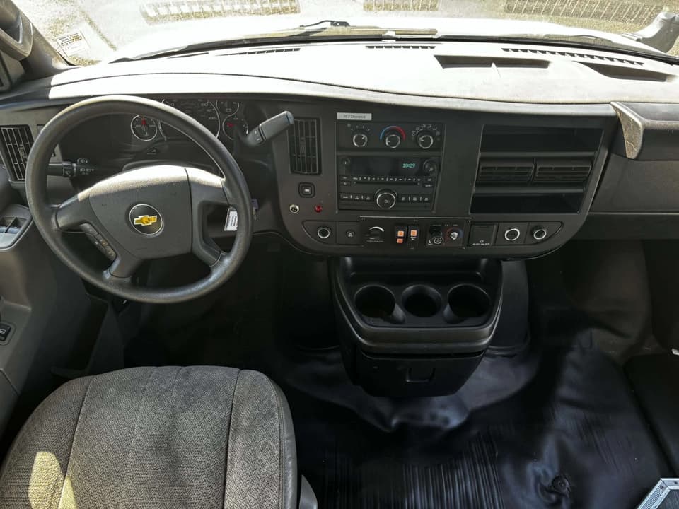 2021 Chevy G4500 Shuttle Bus - Image 15