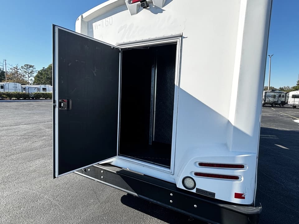 2021 Chevy G4500 Shuttle Bus - Image 8
