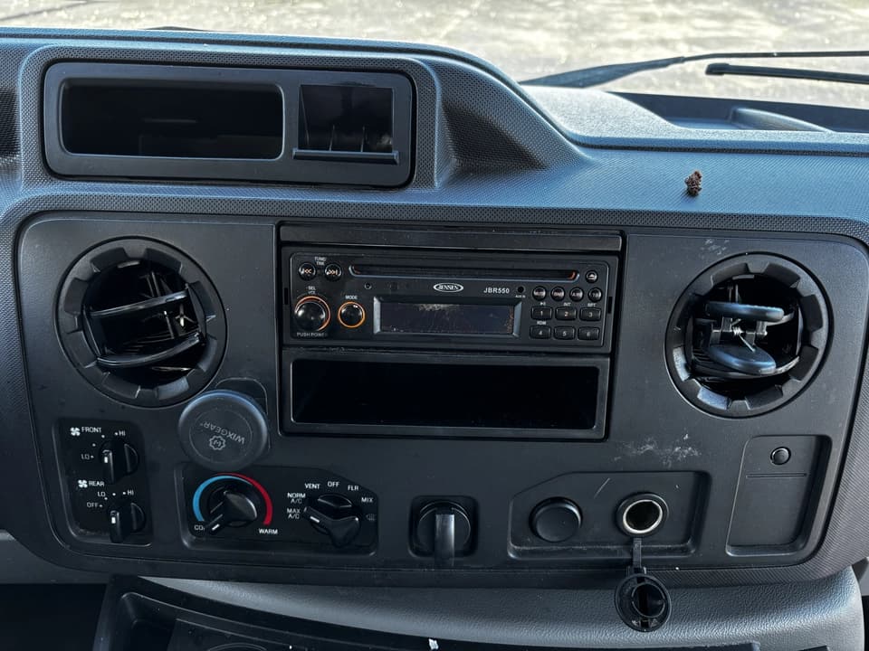 2020 Ford E450 Shuttle Bus - Image 4