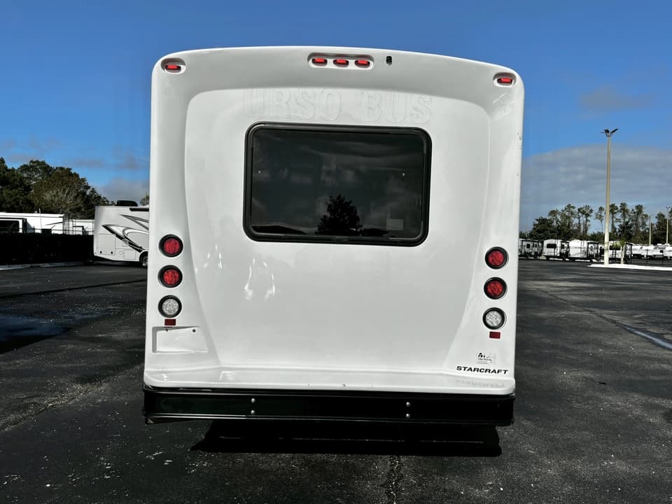 2020 Ford E450 Shuttle Bus - Image 6