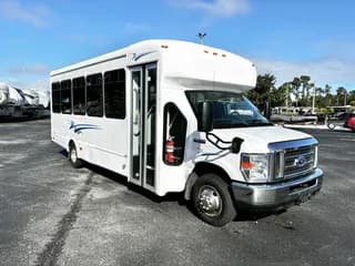 2020 Ford E450 bus