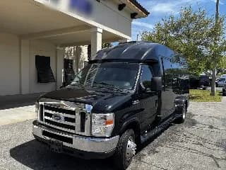 2018 Ford E350 bus