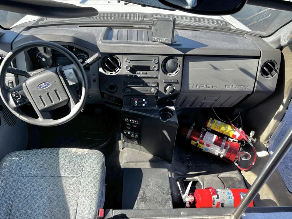 2012 Ford F550 Shuttle Bus - Image 9