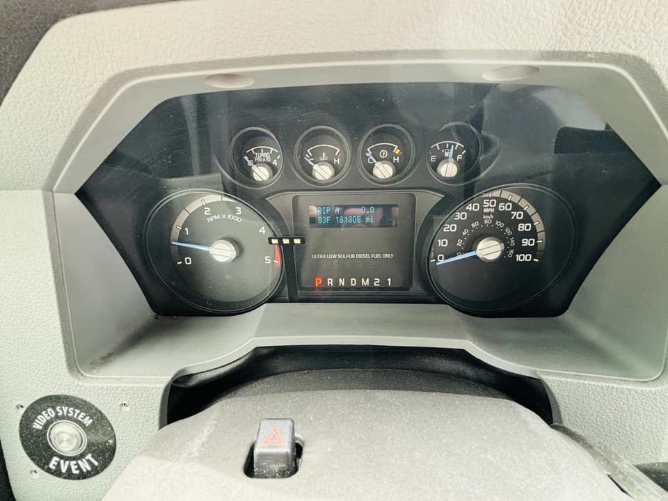 2012 Ford F450 Shuttle Bus - Image 12