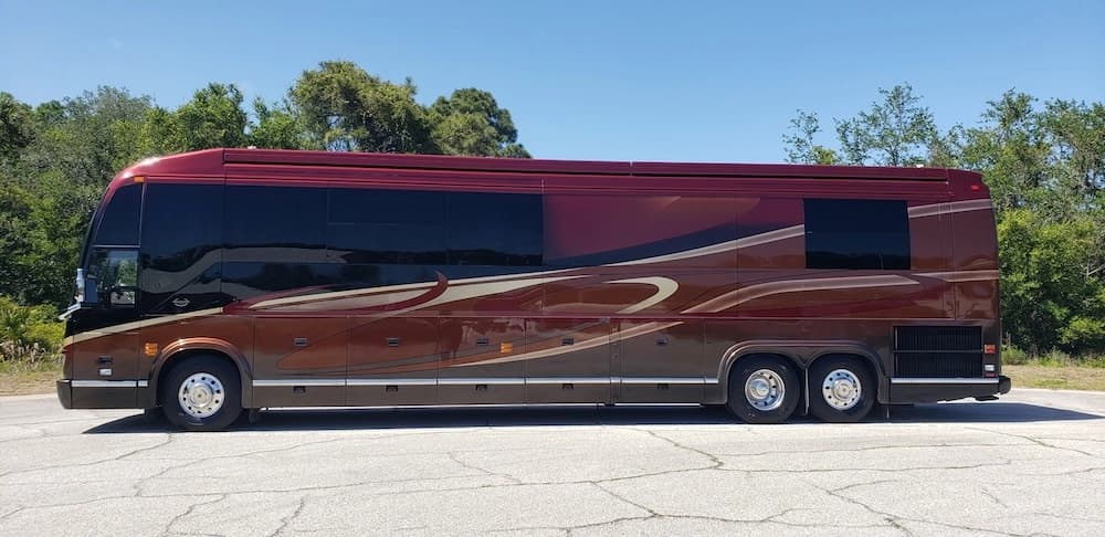 2007 Prevost Marathon H3-45 Motorhome - Image 2