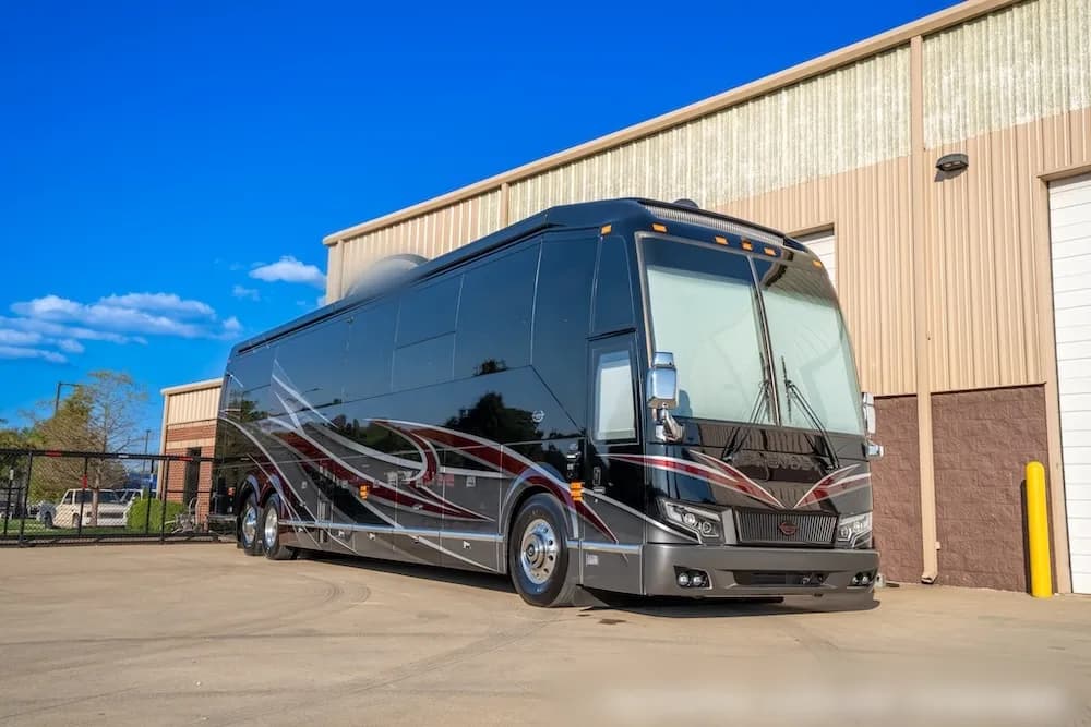 2021 Prevost Marathon H3-45 Motorhome - Image 9
