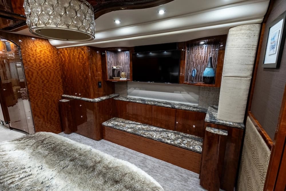 Millennium H3-45 #23997 - Image 27