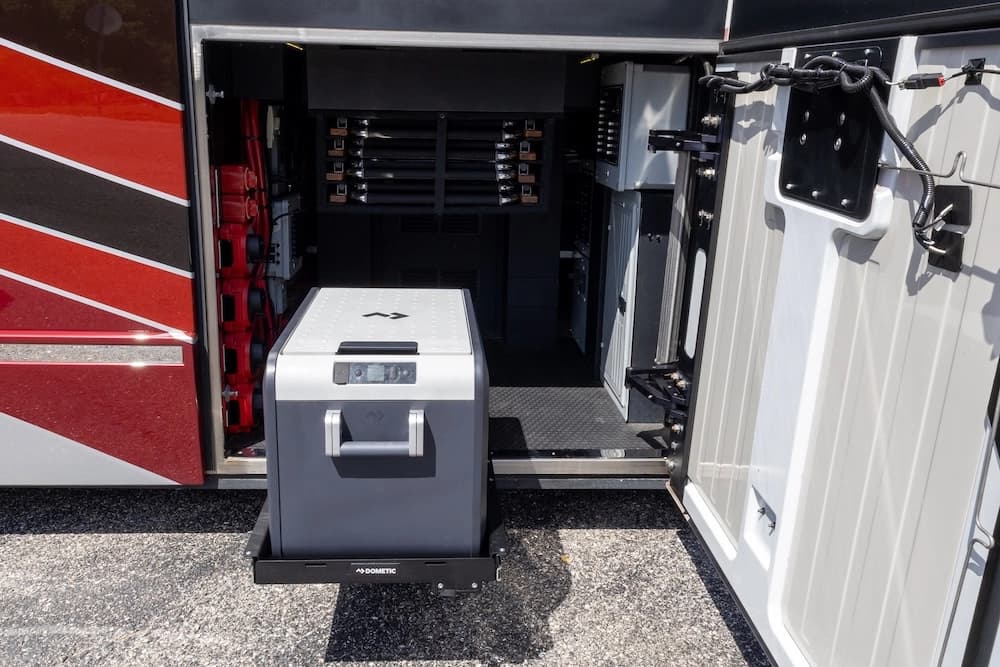 2018 Prevost Millennium H3-45 Motorhome - Image 37