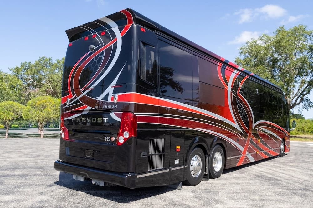 2018 Prevost Millennium H3-45 Motorhome - Image 5