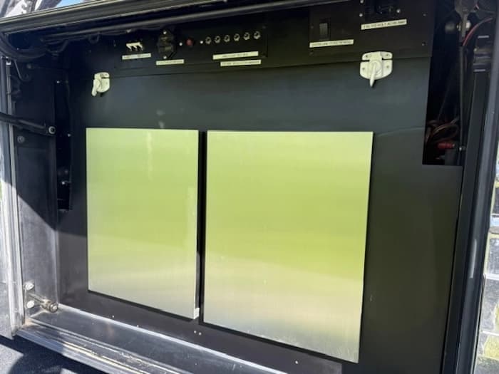 2005 Prevost XLII 40 Motorhome - Image 21