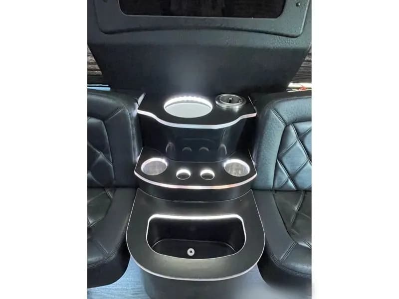 2015 Ford F-550 Tiffany Party Bus - Image 14