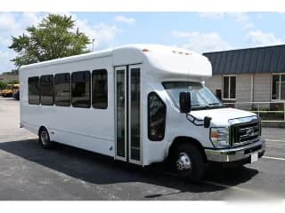 2019 Ford E-450 bus