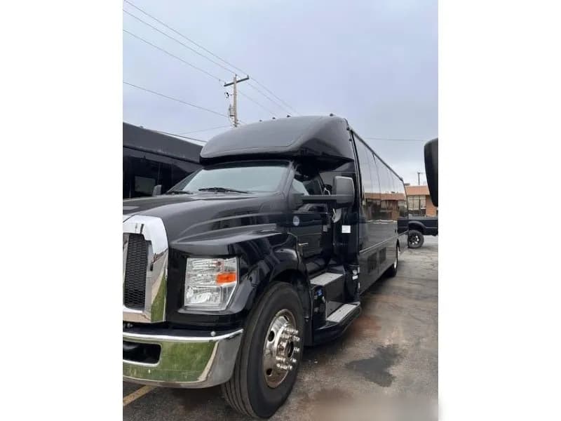 2016 Ford F-650 Cutaway Shuttle Bus - Image 1