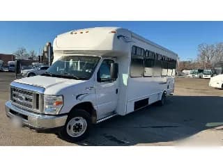 2018 Ford E-450 bus