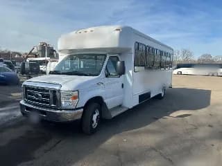 2018 Ford E-450 bus