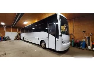 2014 Freightliner Deluxe Motorcoach Limo bus