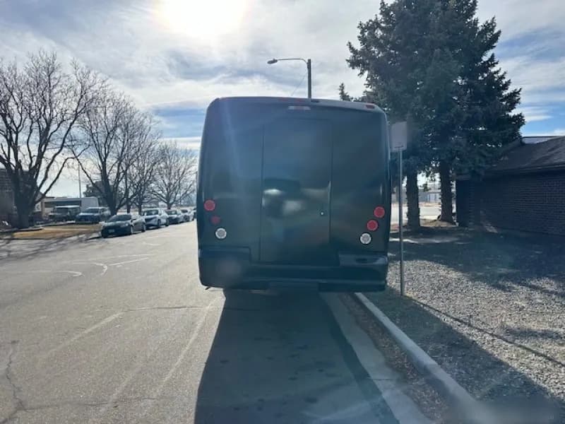2016 Gretch Bus - Image 5