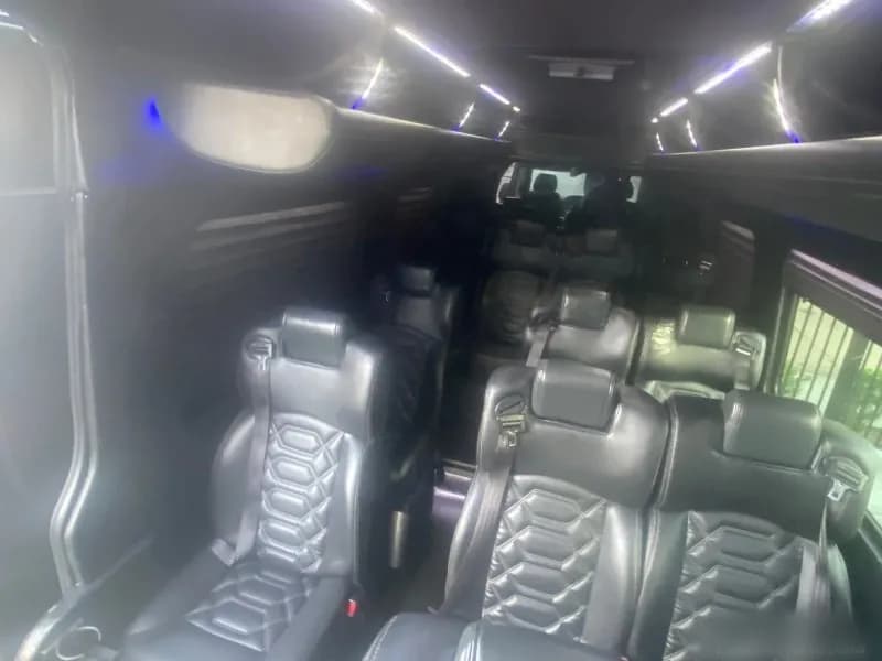 2016 Mercedes-Benz Sprinter Cutaway - Image 3