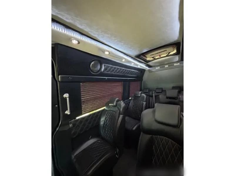 2015 Mercedes-Benz Sprinter Cutaway - Image 7
