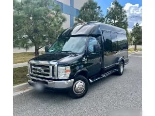 2013 Ford E-350 bus
