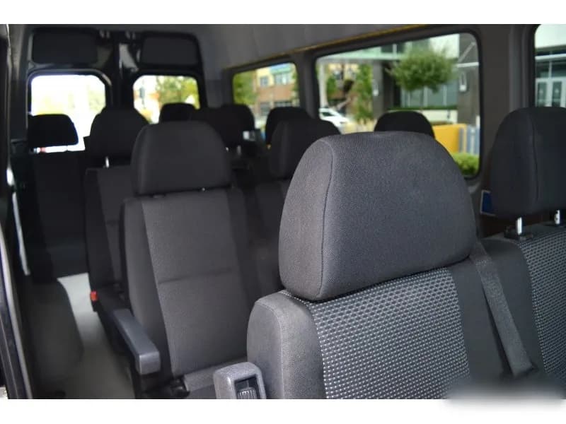 2012 Mercedes-Benz Sprinter Cutaway - Image 9